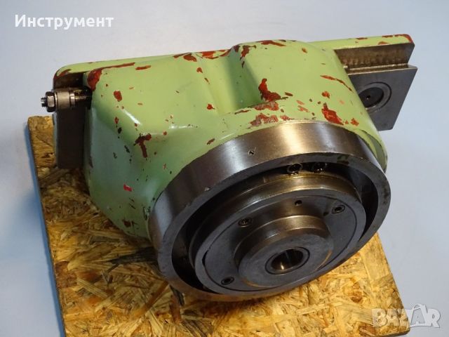 Щос глава за универсална фреза TOS FN25 Slotting Head, снимка 6 - Резервни части за машини - 45618279