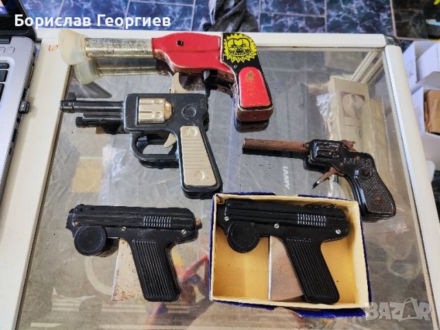 Ламаринена играчка детски пистолет, снимка 1 - Колекции - 46156723