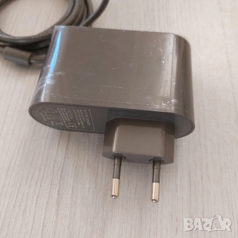 Зарядно устройство за Dyson V6, V7, V8 (26.1V - Модел 205720-01), снимка 3 - Друга електроника - 53658693