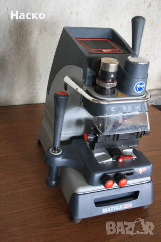 ямкова ключарска машина Silca Matrix Evo S, снимка 2 - Други машини и части - 50617718