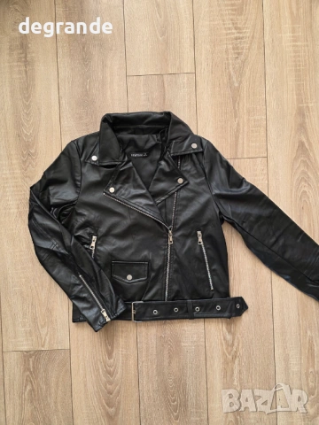 Дамско Късо Кожено Яке 