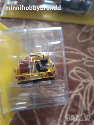 Toyota Fj Land Cruiser Nissan Navara Land Rover Defender Toyota Hilux Hachette 1.43 Scale Top Models, снимка 7 - Колекции - 50299435