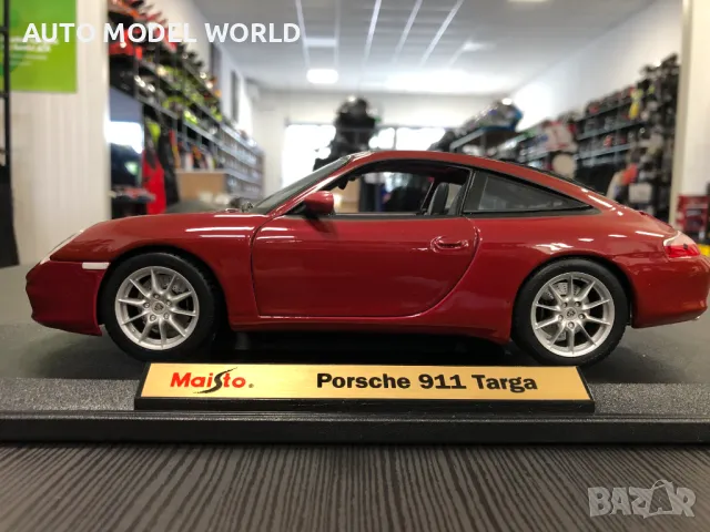 Метална колекционерска количка MAISTO PORSCHE 996 TARGA 1:18 НОВА, снимка 3 - Колекции - 47123254