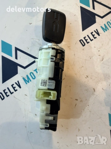 806015619R патрон с ключ от Dacia Sandero 3 1.0 TCe LPG двигател H4DF480, 91 кс., 5 ск., 41000 km., , снимка 5 - Части - 53933699