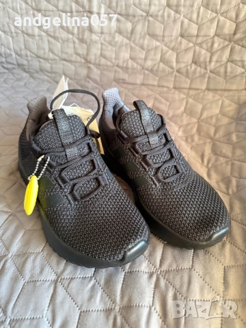 Маратонки Адидас 