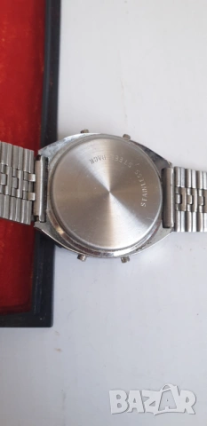 Стар дигитален соларен часовник от 1979 година, снимка 6 - Антикварни и старинни предмети - 54127020