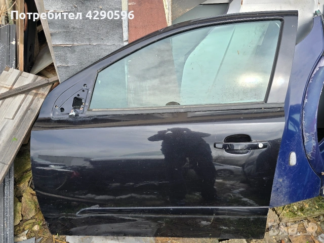 Предна лява врата за Opel Astra H / Астра 2004-2011 г. черна 