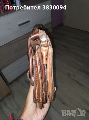 Стара Кожена Дамска Чанта, снимка 10 - Чанти - 51180892