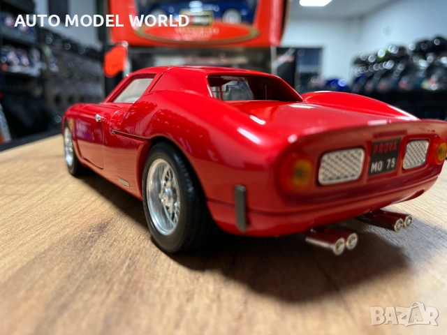 BBURAGO метална колекционерска количка модел FERARRI 250 1965г. 1:18, снимка 3 - Колекции - 52795361