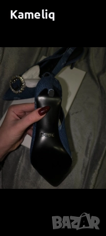 Дамски обувки Guess , снимка 5 - Дамски обувки на ток - 52793772