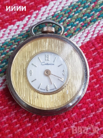 Швейцарски джобен часовник , снимка 2 - Антикварни и старинни предмети - 53617477