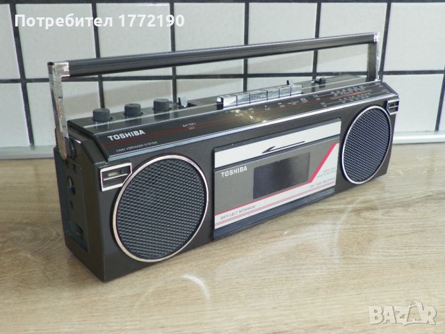 Мини стерео касетофон TOSHIBA RT-8025, снимка 2 - Радиокасетофони, транзистори - 45947198