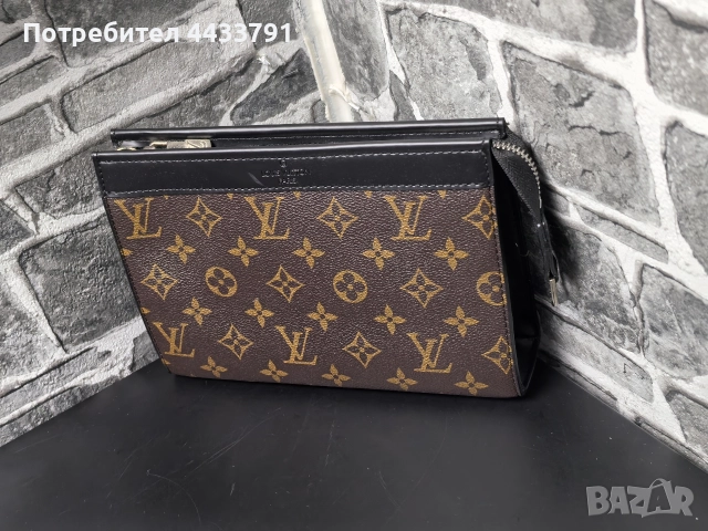 Louis Vuitton чанта тип плик , снимка 4 - Чанти - 52830764