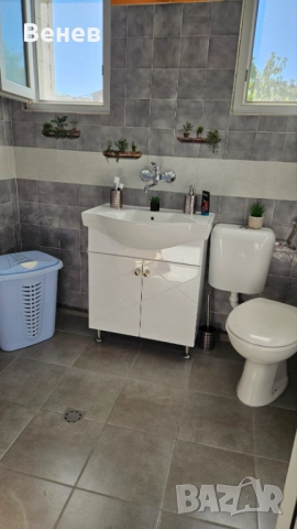 Продавам двустаен апартамент в разширен център на гр Перник , снимка 5 - Етаж от къща - 44311559