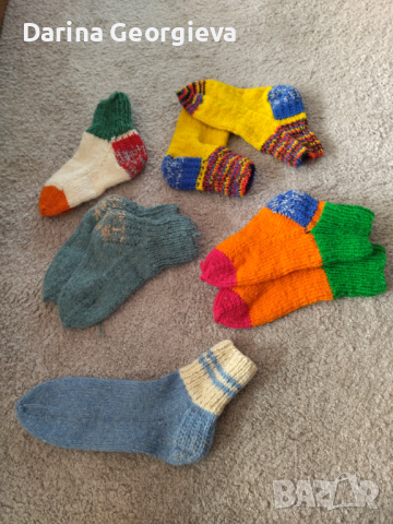 Вълнени ръчно-плетени чорапи, снимка 1 - Дамски чорапи - 45056276