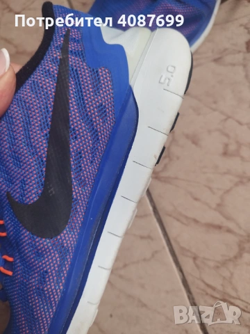 Дамски спортни обувки Nike Free 5.0, 40, снимка 2 - Маратонки - 53912356