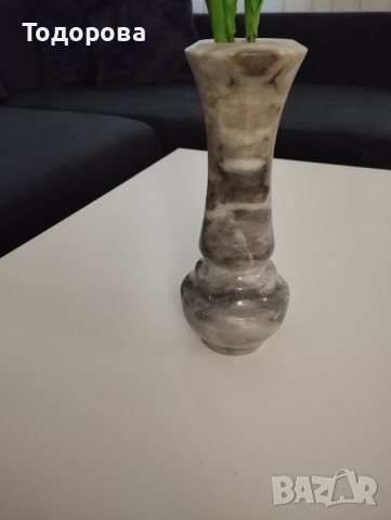 Мраморна ваза, снимка 1 - Вази - 45001694
