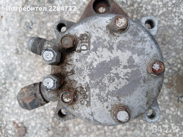 Компресор за климатик от голф 2 1.6 бензин, снимка 3 - Части - 53992451