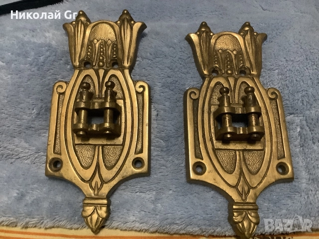 Държач за свещник бронз  стил Арт Нуво   1930 години  цена за 2 броя  височина  13 ‘5 см