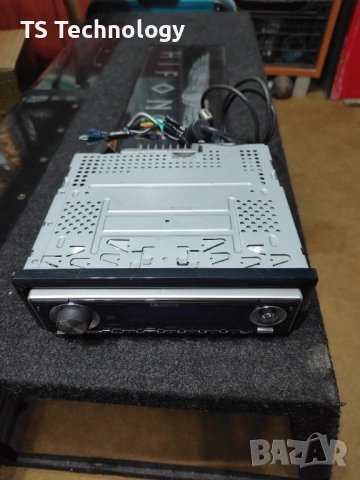 Висок клас KENWOOD KDC-W534UA USB / AuX / CD / MP3, снимка 2 - Аксесоари и консумативи - 53045270