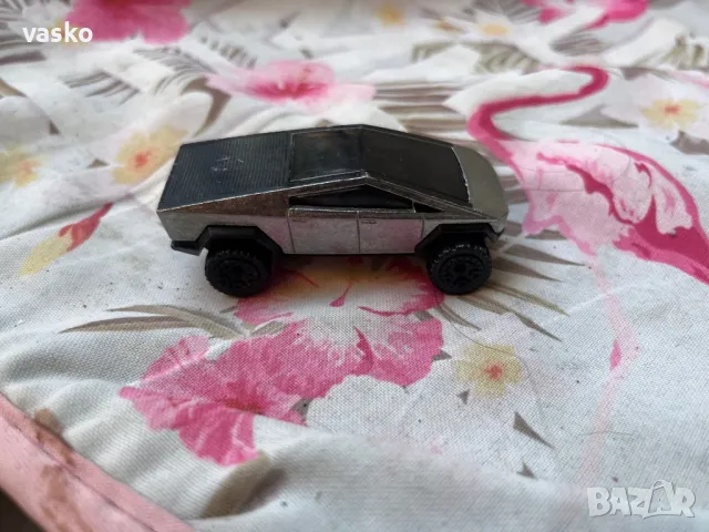 Hotwheels-Tesla, снимка 3 - Колекции - 46938969