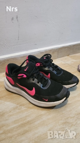 Детски обувки NIKE 'REVOLUTION 7' розово / черно
