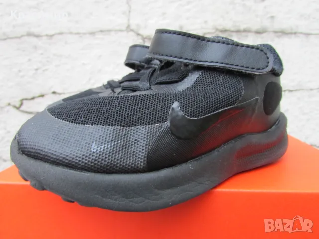 Детски маратонки Nike Revolution 7, снимка 2 - Детски маратонки - 49238227