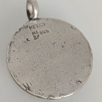 Сребърна мексиканска монета с вечен календар , снимка 4 - Колиета, медальони, синджири - 45860990