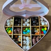 Сладък подарък-Сърце с бонбони-26лв, снимка 1 - Домашни продукти - 45373649