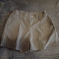 Къси гащи, снимка 1 - Къси панталони и бермуди - 45385345