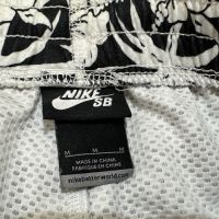Мъжки шорти Nike SB, Размер М, снимка 3 - Къси панталони - 45513822