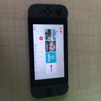 Nintendo Switch + 2игри, снимка 1 - Nintendo конзоли - 45823990