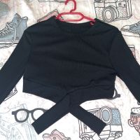 Черна блуза, снимка 1 - Блузи с дълъг ръкав и пуловери - 45812987