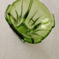  Ваза Арт Деко зелено стъкло - 1920-1930г, снимка 5 - Други ценни предмети - 45401866