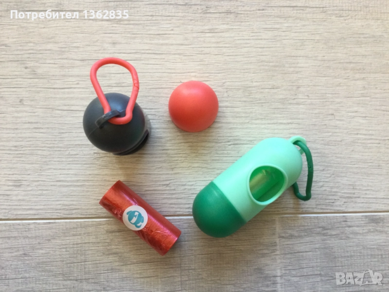 НОВИ диспенсери / контейнери с хигиенни торбички за куче от Италия, снимка 1