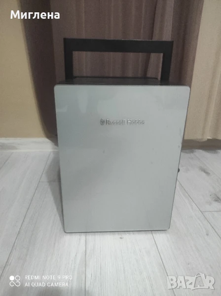 Мини хладилник на 12 и 220 волта, снимка 1