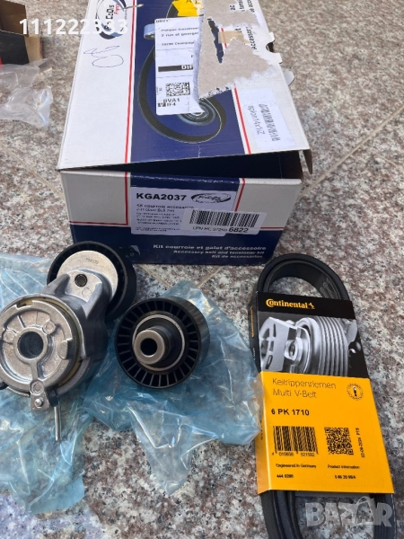 Комплект ролки и ремък Contitech KGA2037 за Citroën, Peugeot, Fiat, Opel, Renault – нов, снимка 1