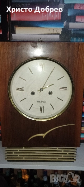 Руски ретро стенен часовник , снимка 1