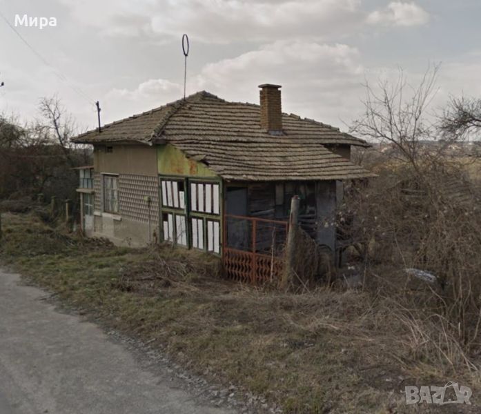 Двуетажна къща с двор в село Долец, Попово, снимка 1
