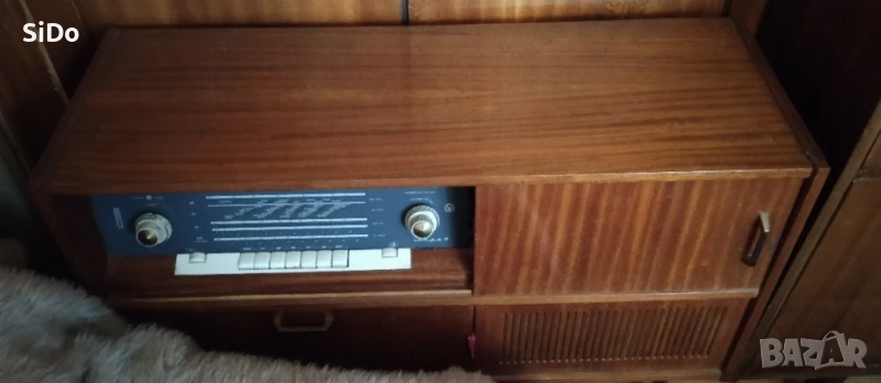 Радио грамофон Лира10 от 1969г, снимка 1