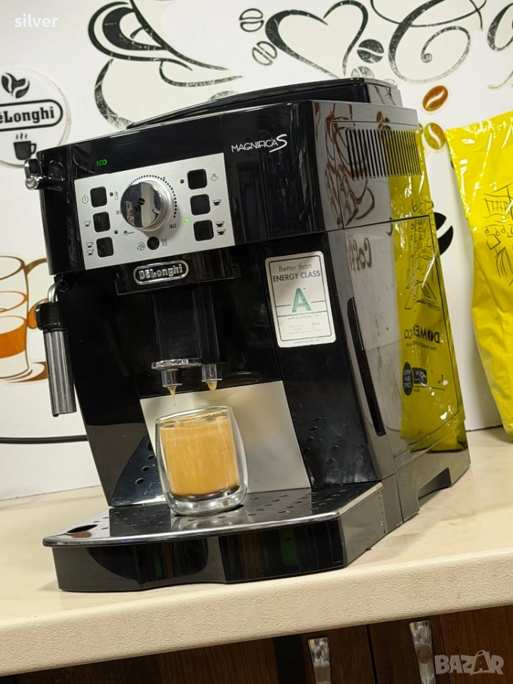 Кафемашина кафе автомат delonghi magnifica S с гаранция, снимка 1