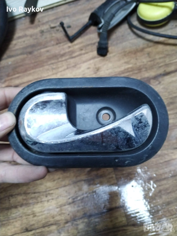 Вътрешна дръжка за лява врата Dacia Dokker,Sandero,Duster, 8200733848, снимка 1