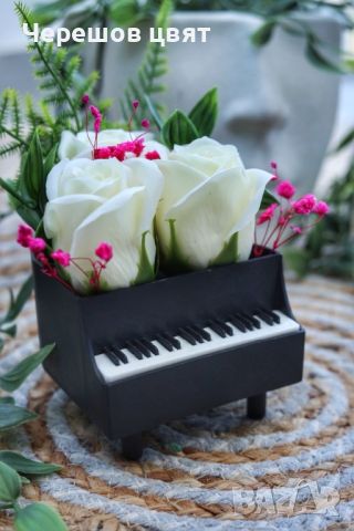 Декорация пиано със сапунени цветя, букет, рози, снимка 3 - Стайни растения - 45256196