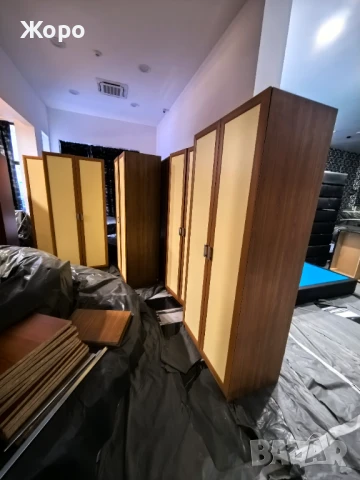 Продаваме трикрилни гардероби, снимка 7 - Гардероби - 50889713