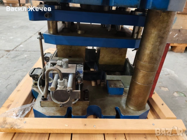 Инструментална екипировка за производство на детайли, снимка 5 - Други машини и части - 53397296