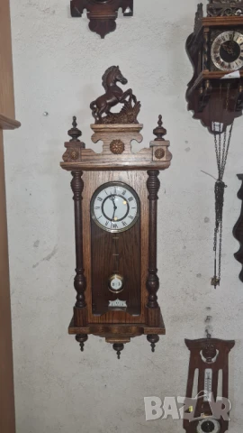 класически стенен махалов часовник с дърворезба, закупен от Германия 