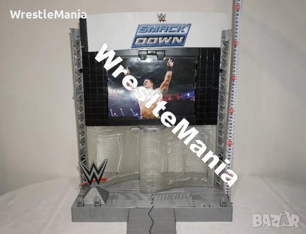 Рядка Кеч Сцена WWE ELECTRONIC ULTIMATE ENTRANCE STAGE PLAYSET MATTEL RAW AND SMACKDOWN, снимка 17 - Колекции - 51854839