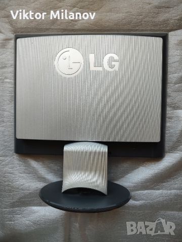 Монитор LG flatron 15, снимка 2 - Монитори - 46595061