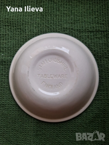 Малка винтидж купа Staffordshire – Англия, снимка 2 - Прибори за хранене, готвене и сервиране - 51439456