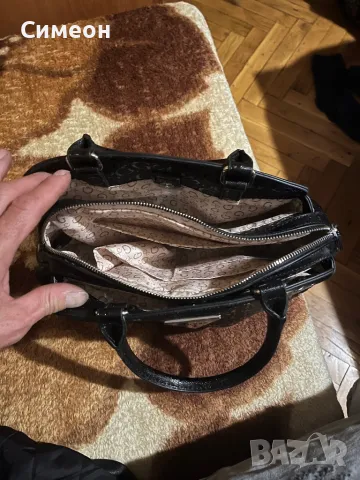 Чанта GUESS , снимка 3 - Чанти - 50048131